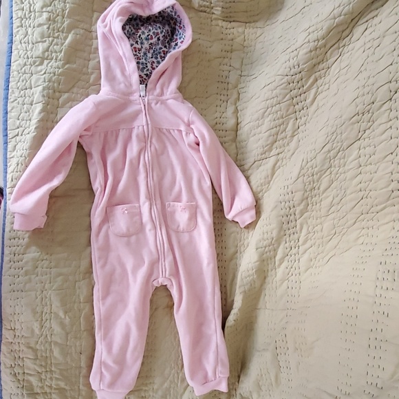 💕 Brand New Spring Cozy Footless Onesie 💕 - Picture 1 of 4